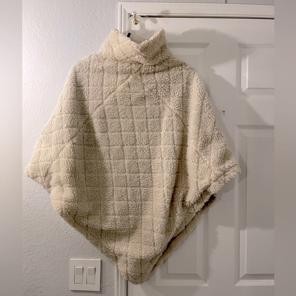 Johnston & Murphy Reversible Poncho